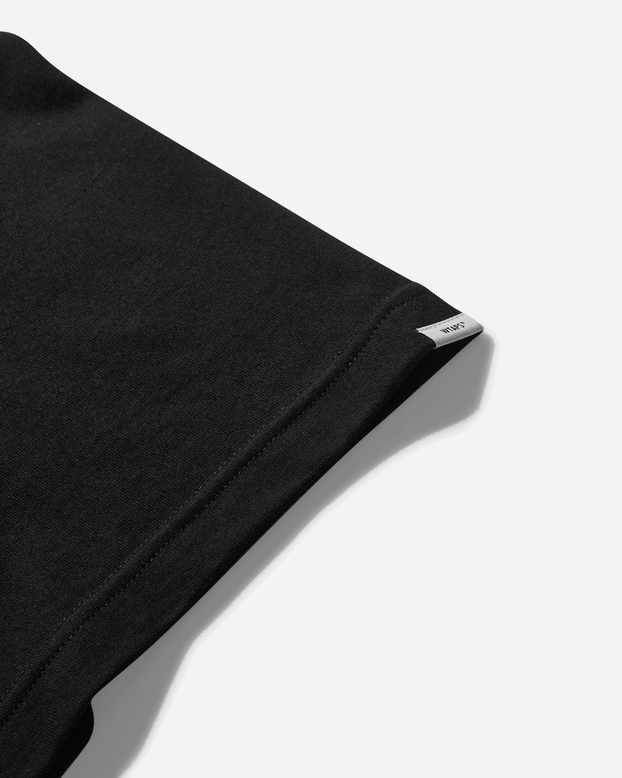 WTAPS Cut & Sewn 05 Black T-Shirts Shortsleeve 242ATDT-CSM05 001