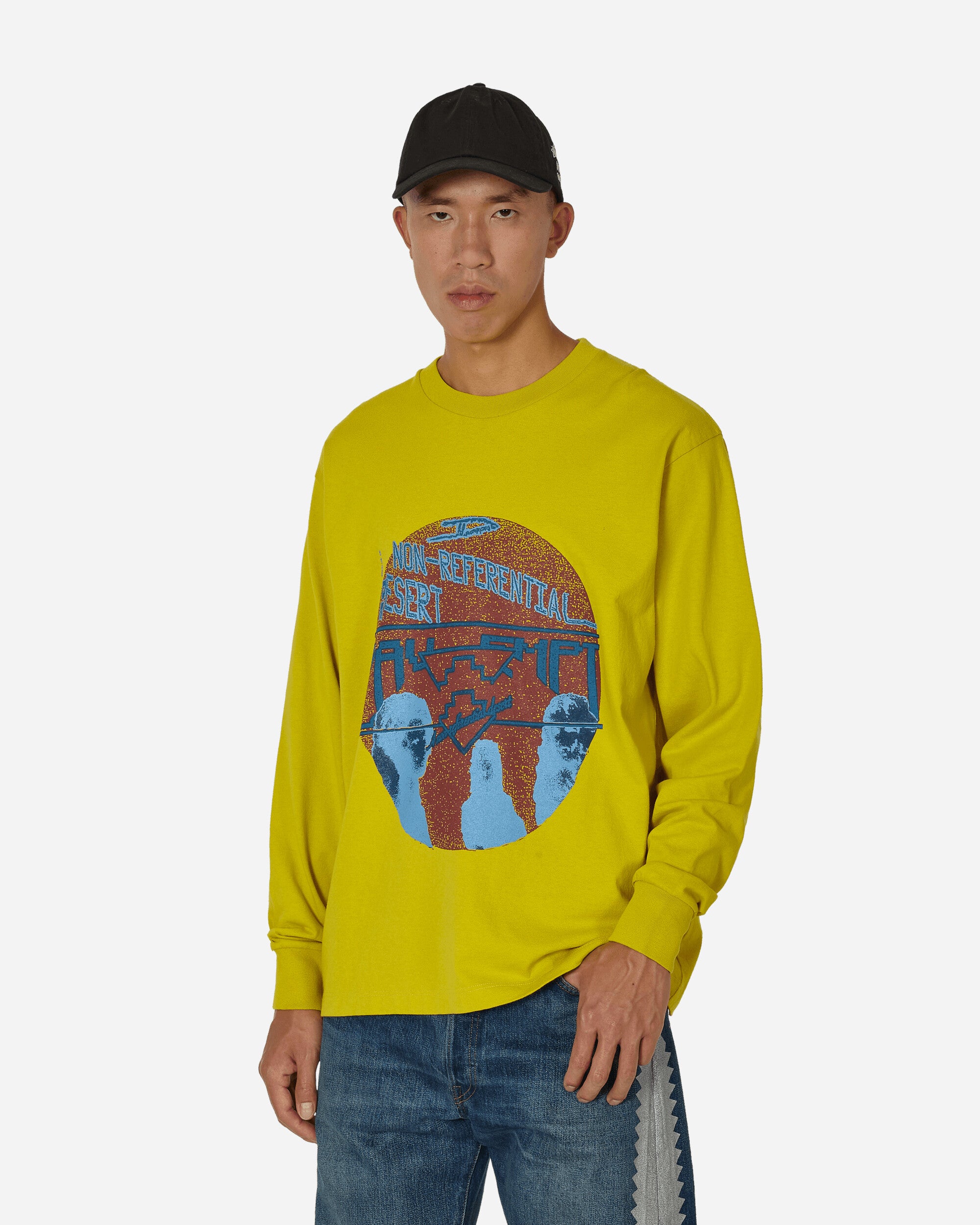 Non-Referential Longsleeve T-Shirt Yellow