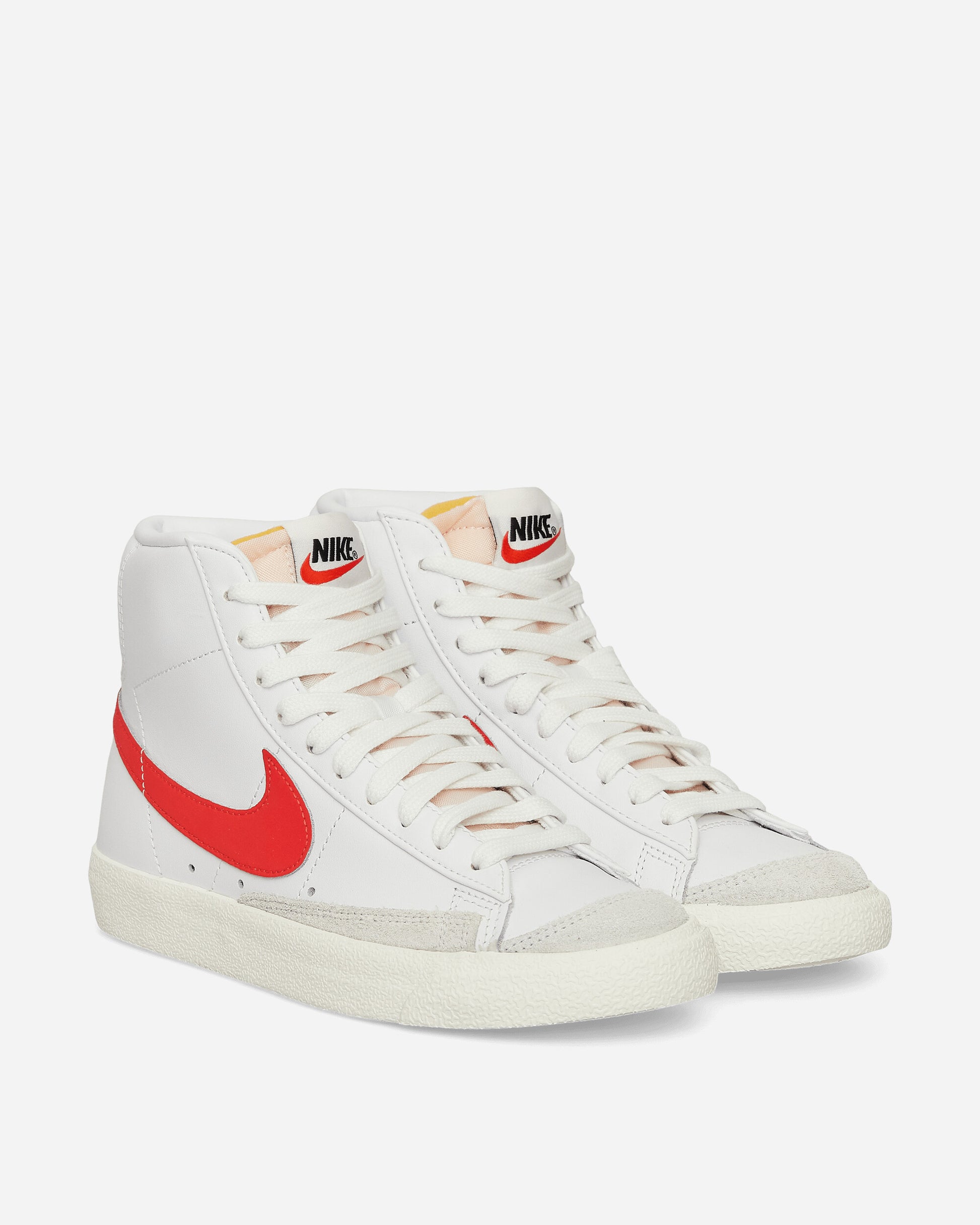 Nike Wmns Blazer Mid '77 White/Habanero Red Sneakers Mid CZ1055-101
